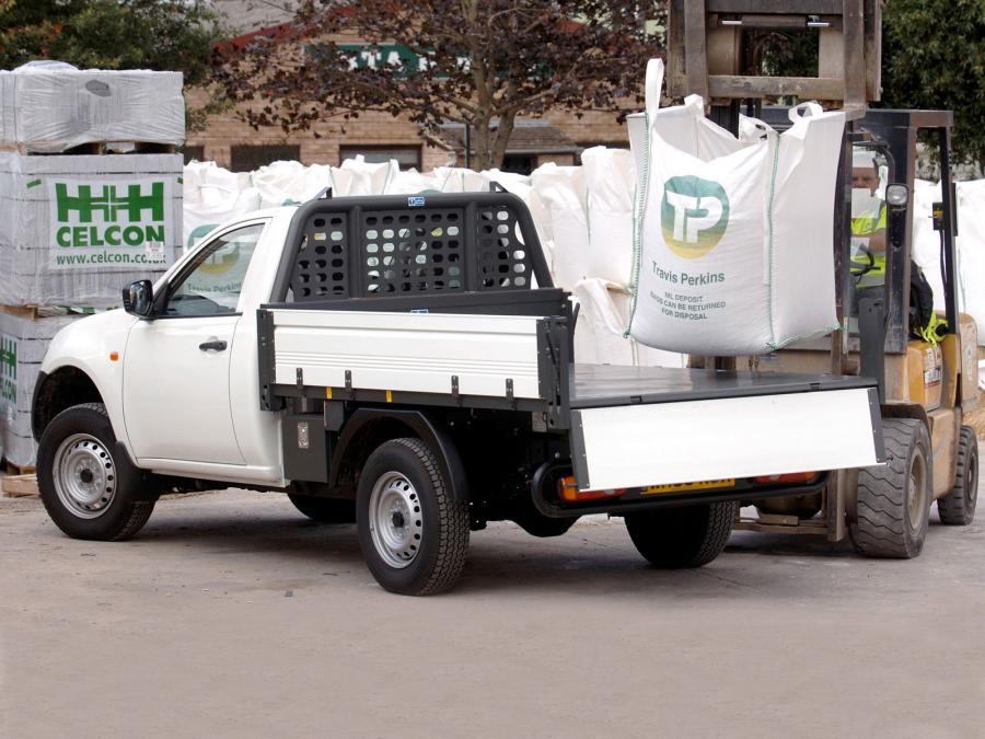  Mitsubishi L200 Tipper 2006 года  (UK) (фото 5 из 10)